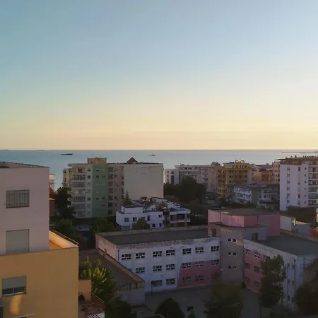 Panoramic View Rooftop Apartment *
